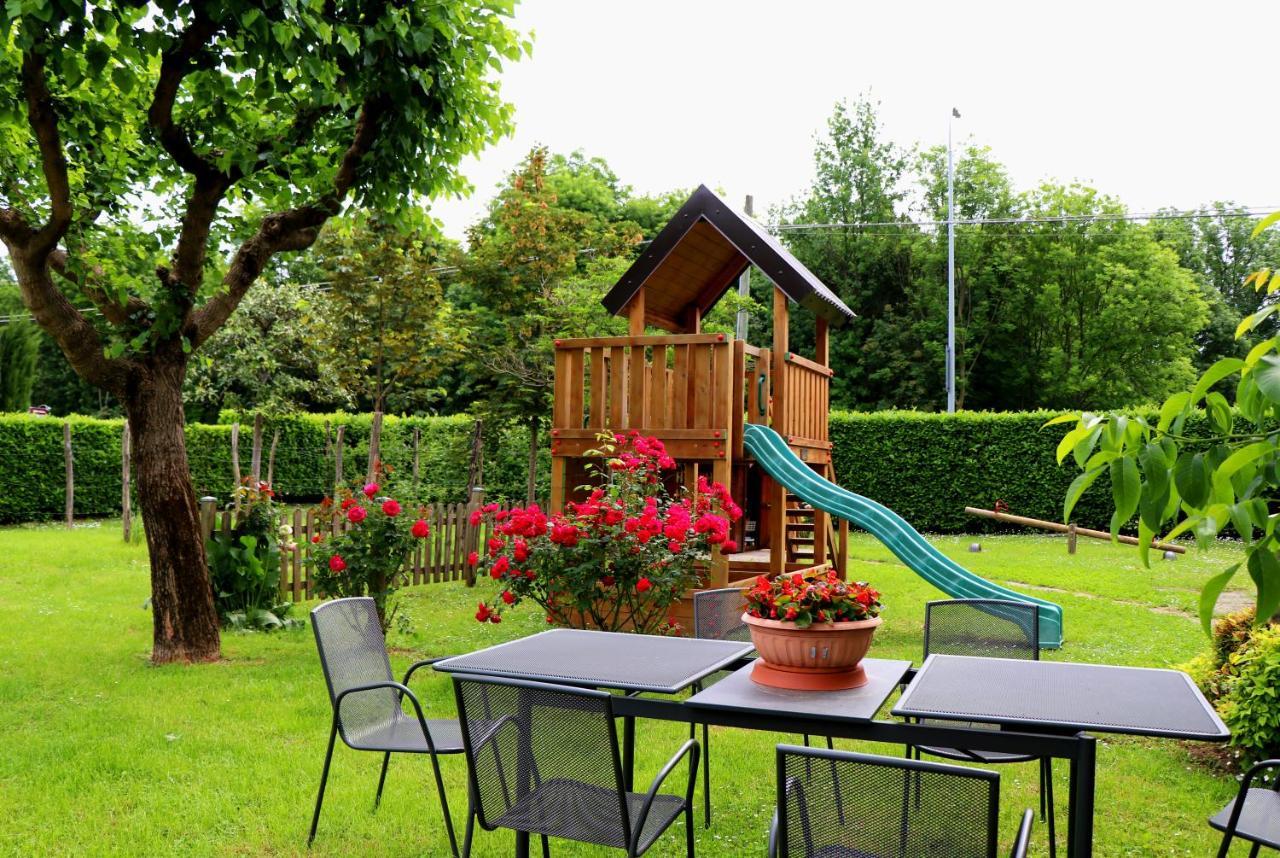 Ronc Dai Luchis Villa Faedis Exteriör bild
